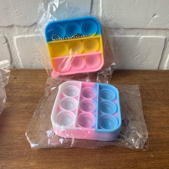 Fidget Toys Lot - Push Bubble Among Us - Silicone Pop it - NWT - Picture 2 of 5